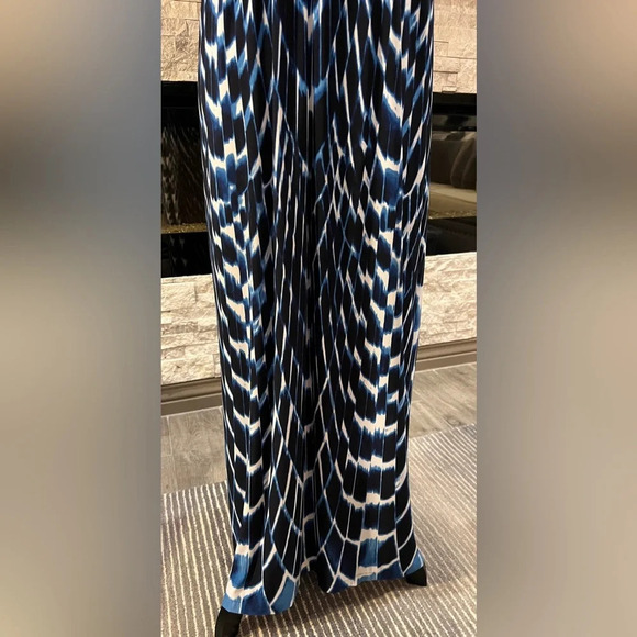 Chico’s size 3 (Large or size 16) V neckline maxi dress - Picture 9 of 11